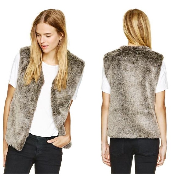 Talula Aritzia park slope faux fur vest - Picture 1 of 3